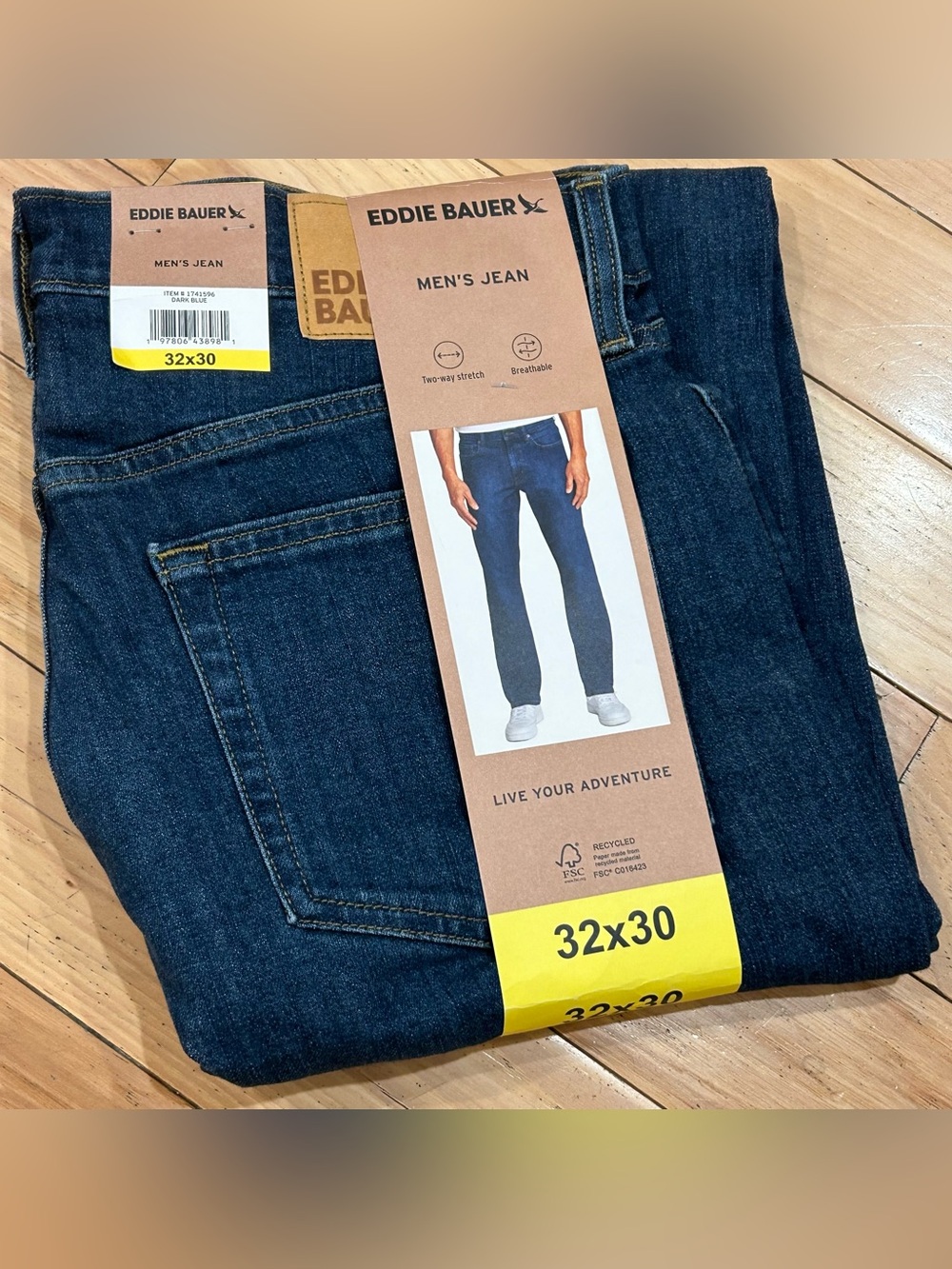 NWT Eddie Bauer Breathable Dark Blue Denim Jeans - Men’s Size 32 x 30